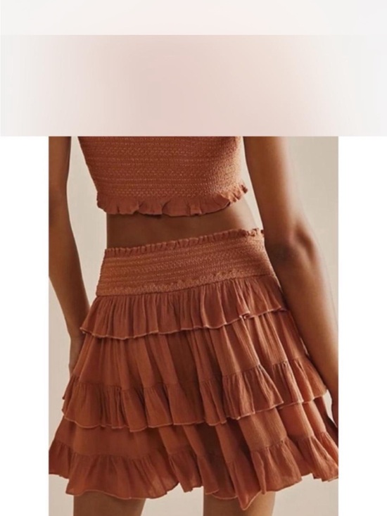 Dresses & Skirts - Emmer & Oat mini skirt  NWT S